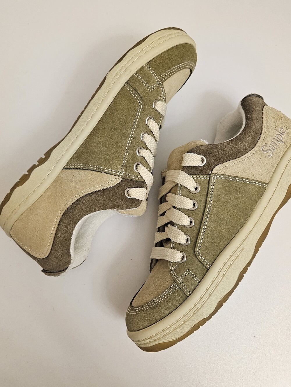 Simple OS Patchwork Skater Sneaker Womens 7 Mens 5 Green Cream Suede Leather - Picture 2 of 6